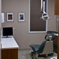 Alan L Rubin, DMD - Rochelle Park, NJ dentist, Dr. Alan L. Rubin places and restores dental implants.