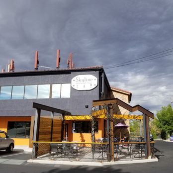 Skyline Kitchen & Vine - Outside patio - New American Near Me - Reno, Nevada