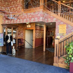 Foyer Foyer