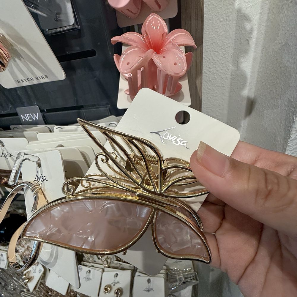 Lovisa - Accessories Near Me - Honolulu, Hawaii
