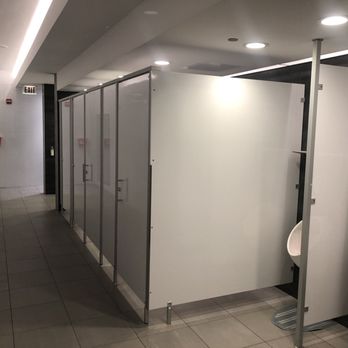 Admirals Club - Concourse H/K - Because the admirals club just has much better bathroom then the regular airport.... - Airport Lounges Near Me - Chicago, Illinois Admirals Club - Concourse H/K - Because the admirals club just has much better bathroom then the regular airport.... - Airport Lounges Near Me - Chicago, Illinois