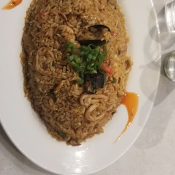 CVI.CHE 105 - Seafood fried rice - Peruvian Near Me - Miami, Florida CVI.CHE 105 - Seafood fried rice - Peruvian Near Me - Miami, Florida