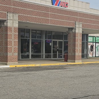 Virginia ABC Store - Outside - Beer, Wine & Spirits Near Me - Norfolk, Virginia