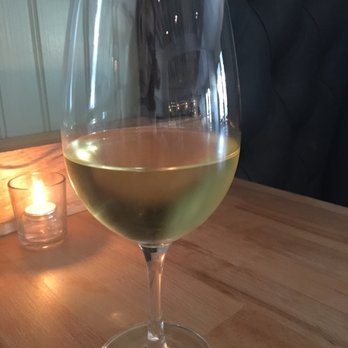 Vintage Wine + Eats - Chenin Blanc - Wine Bars Near Me - Los Angeles, California Vintage Wine + Eats - Chenin Blanc - Wine Bars Near Me - Los Angeles, California