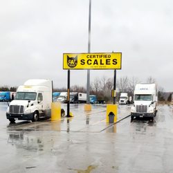Pilot Travel Center - Cat Scale