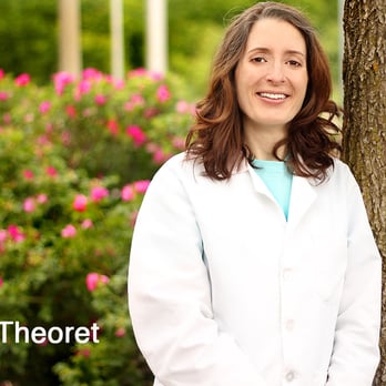 Centrepointe Animal Hospital - Ottawa veterinarian Dr. Marie-Claude Theoret - Pet Stores Near Me - Ottawa, Ontario Centrepointe Animal Hospital - Ottawa veterinarian Dr. Marie-Claude Theoret - Pet Stores Near Me - Ottawa, Ontario