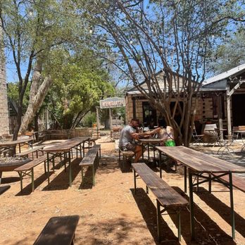 Pontotoc Vineyard Weingarten  - Wineries Near Me - Fredericksburg, Texas
