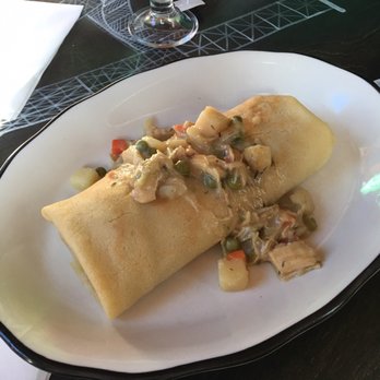 Maison de Manger - Chicken Pot Pie - homey, filling and delicious! - Creperies Near Me - Whitinsville, Massachusetts Maison de Manger - Chicken Pot Pie - homey, filling and delicious! - Creperies Near Me - Whitinsville, Massachusetts
