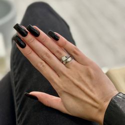 Poppy Nails