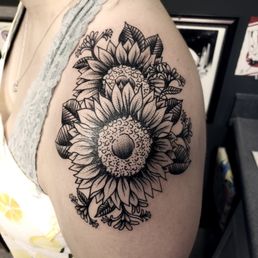 Sunflower traditional tattoo