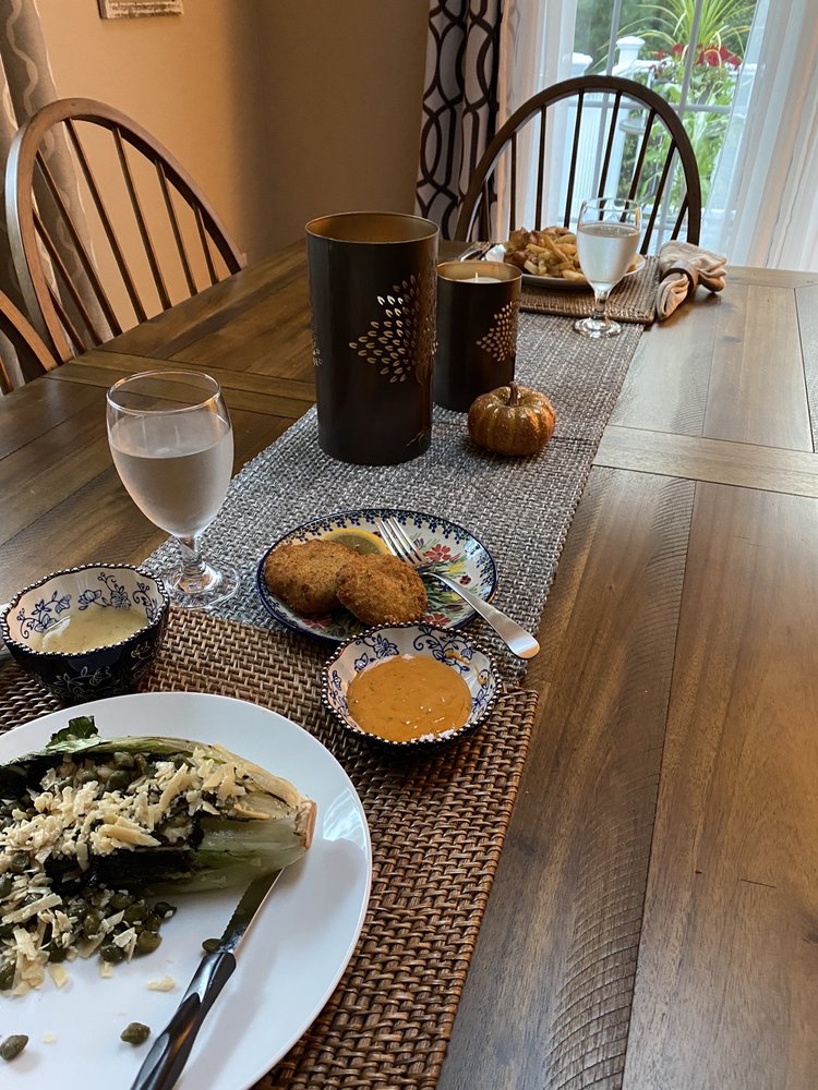 BOND 124 Updated October 2024 110 Photos & 99 Reviews 124 Main St