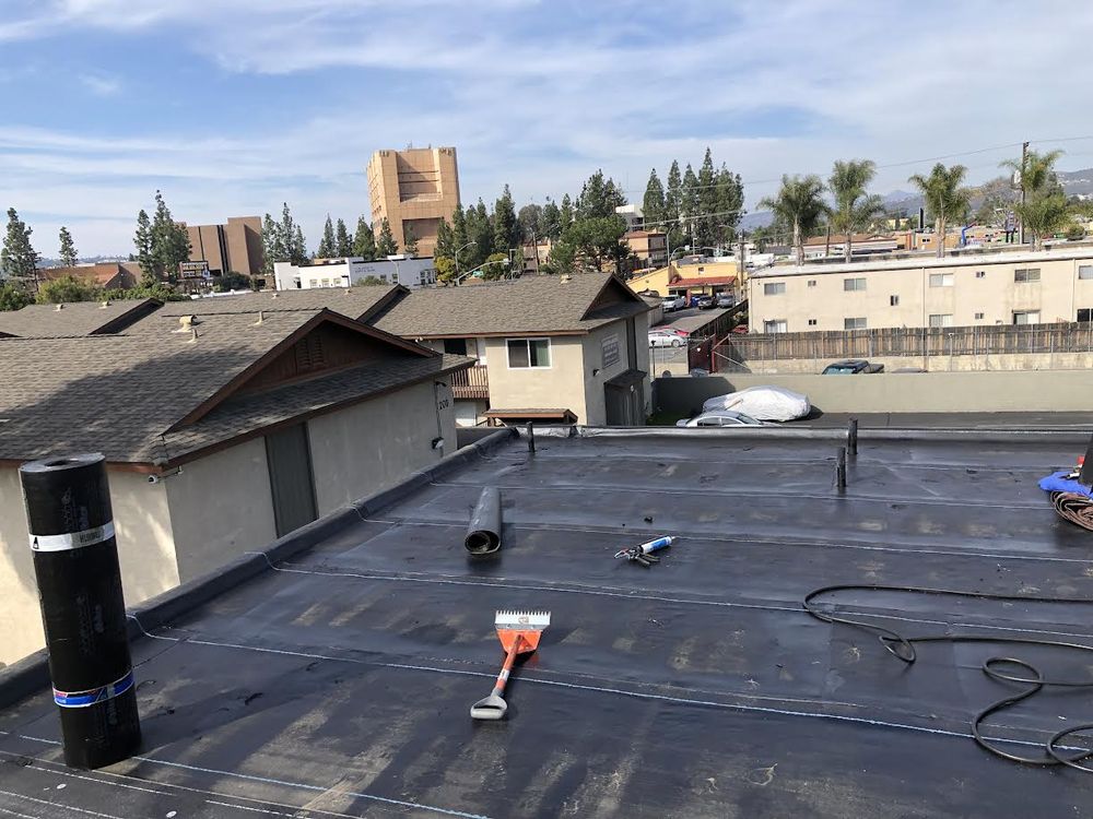 Slide of Zenith Roofing Services