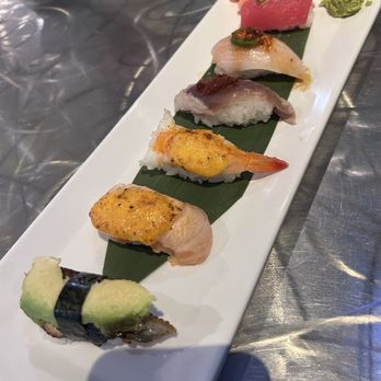 Trapper's Sushi - Nigiri set - Sushi Bars Near Me - North Bend, Washington