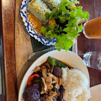 Torsap Thai Kitchen - Lunch special: Fresh Spring Rolls, Spicy Eggplant Chicken and Macaroon - Thai Near Me - Walnut Creek, California Torsap Thai Kitchen - Lunch special: Fresh Spring Rolls, Spicy Eggplant Chicken and Macaroon - Thai Near Me - Walnut Creek, California