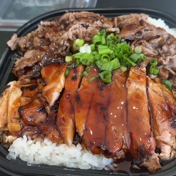 Yogis Grill - Chicken Beef Teriyaki Bowl - Japanese Near Me - Valencia, California Yogis Grill - Chicken Beef Teriyaki Bowl - Japanese Near Me - Valencia, California