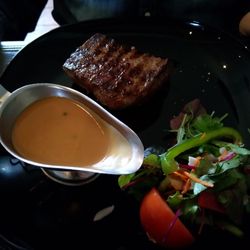 Brasserie Jo - Steak met peperroomsaus en frietjes