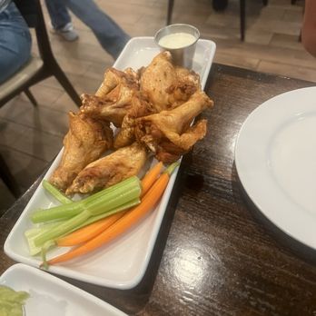 Twohey’s Restaurant - Chicken wings from HH - New American Near Me - South Pasadena, California Twohey’s Restaurant - Chicken wings from HH - New American Near Me - South Pasadena, California