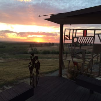 Meathead Movers - Got moved in time to enjoy the sunset at the new house. Thanks guys. - Movers Near Me - Madera, California
