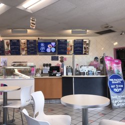 Baskin-Robbins Ice Cream & Yogurt - Inside