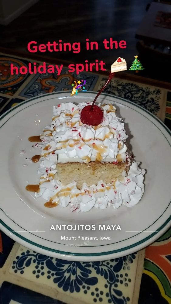 Antojitos Maya Logo