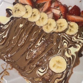Lumi’s Crepes - Food Trucks Near Me - Austin, Texas