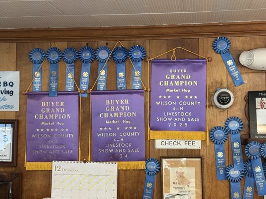 Parker's Barbecue by null