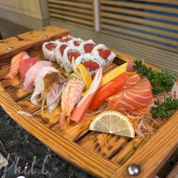 Hello Sushi - Maki & Sashimi Combo