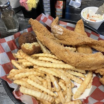 Billy Gail's - Ozark - Catfish - American Near Me - Ozark, Missouri