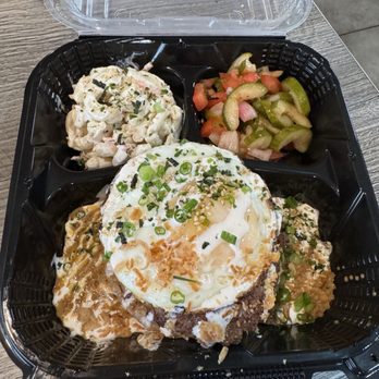 Luna's Lunpias Filipino Fusion Eatery - Garlic Smashed Potato Loco Moco - Filipino Near Me - Poway, California Luna's Lunpias Filipino Fusion Eatery - Garlic Smashed Potato Loco Moco - Filipino Near Me - Poway, California