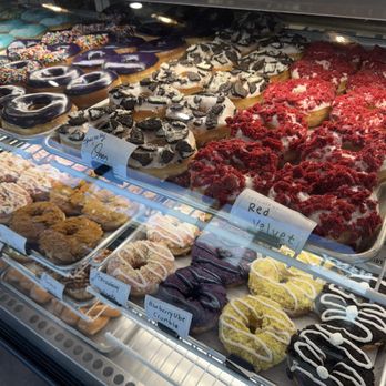 Dee’s Donuts & Pastry - Donuts Near Me - Las Vegas, Nevada Dee’s Donuts & Pastry - Donuts Near Me - Las Vegas, Nevada