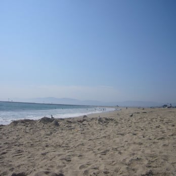 Playa Del Rey Beach - to the north - Beaches Near Me - Los Angeles, California Playa Del Rey Beach - to the north - Beaches Near Me - Los Angeles, California