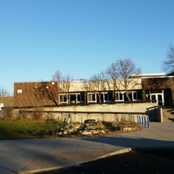 Frost Lake Elementary School - From the west.