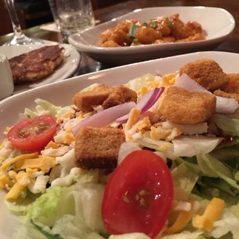 Outback Steakhouse - Regular House Salad w French Dressing...dressing is slightly peppery but good and filling. - Steakhouses Near Me - Edgewater, New Jersey Outback Steakhouse - Regular House Salad w French Dressing...dressing is slightly peppery but good and filling. - Steakhouses Near Me - Edgewater, New Jersey