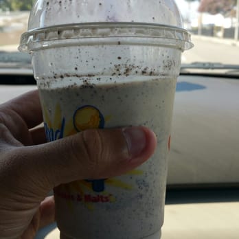 Carl's Jr - This is what the girl gave me and wanted me to be fine with. This Carl's Jr's communication skills lack - Fast Food Near Me - S El Monte, California