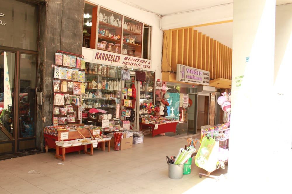 Kardeşler Bijuteri & Hediyelik Eşya