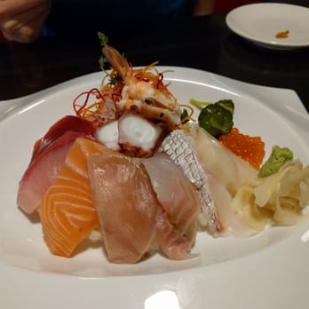 Kizuna - Chirashi bowl - Sushi Bars Near Me - Vienna, Virginia