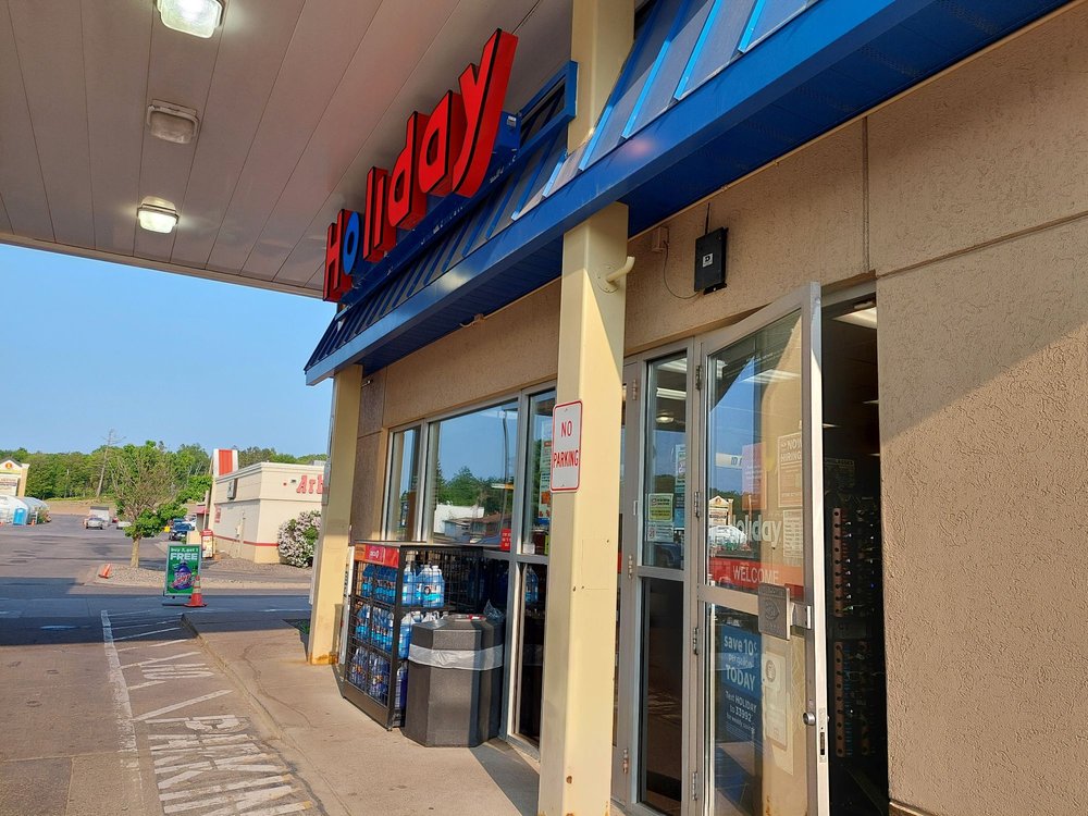 Holiday Station Store Logo