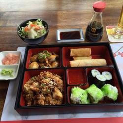 Momoya - The Bento Box