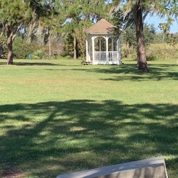 Lake Park - Gazebo on the lake - Parks Near Me - Lutz, Florida