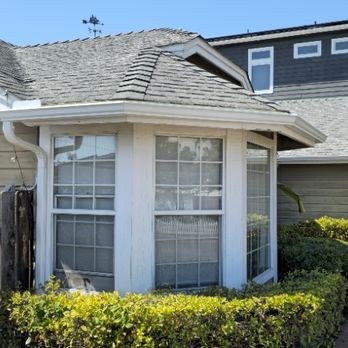 The Gutter Connection - Custom miter work on seamless rain gutters for a bay window in San Diego. - Gutter Services Near Me - Poway, California The Gutter Connection - Custom miter work on seamless rain gutters for a bay window in San Diego. - Gutter Services Near Me - Poway, California