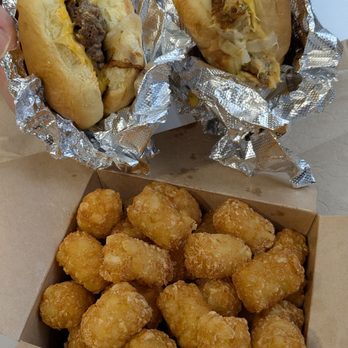 20 Gram Café - Cheeseburger, tuna melt slider, and tator tots - Coffee & Tea Near Me - Brooklyn, New York 20 Gram Café - Cheeseburger, tuna melt slider, and tator tots - Coffee & Tea Near Me - Brooklyn, New York