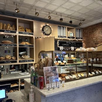 Vesuvio Bakery - Bakeries Near Me - New York, New York Vesuvio Bakery - Bakeries Near Me - New York, New York