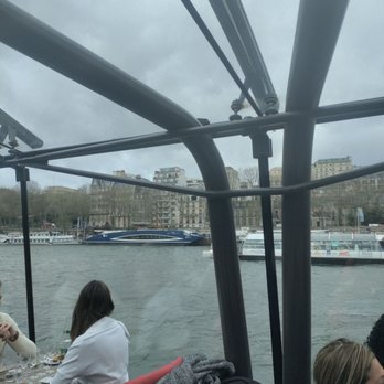 Bateaux Parisiens - At the dock before launch and lunch - French Near Me - Paris, 75