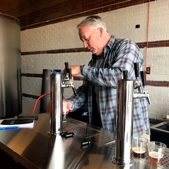 Walter Station Brewery - Jim pouring some samples - Brewpubs Near Me - Phoenix, Arizona