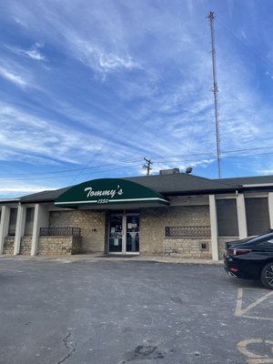 Tommy's Pizza by null