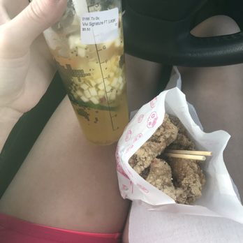Vivi Bubble Tea - Love the signature fruit tea ($5.50) third time getting it & just tried the popcorn chicken in the garlic flavor ($4.25)! - Ice Cream & Frozen Yogurt Near Me - Glassboro, New Jersey