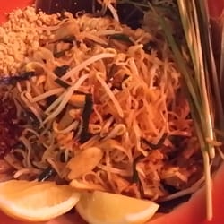 Kiss Kiss - Pad Thai