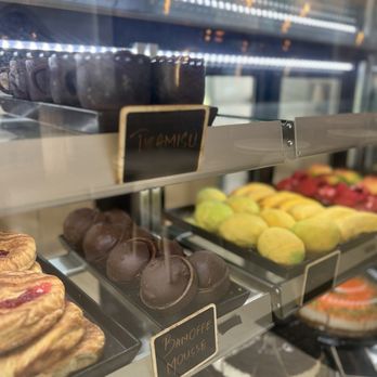 Haraz Coffee House - Coffee & Tea Near Me - Schaumburg, Illinois