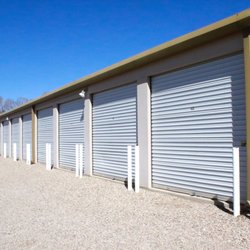Hinds & Hinds - Downtown - Wide aisles with easy access, drive-up, ground level units.