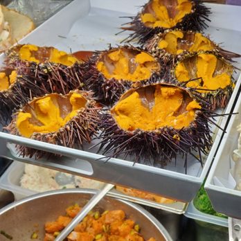 Seattle Fish Guys - Uni. - Seafood Markets Near Me - Seattle, Washington